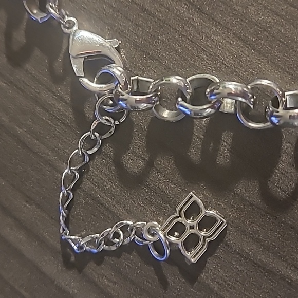 Necklace - Picture 2 of 2